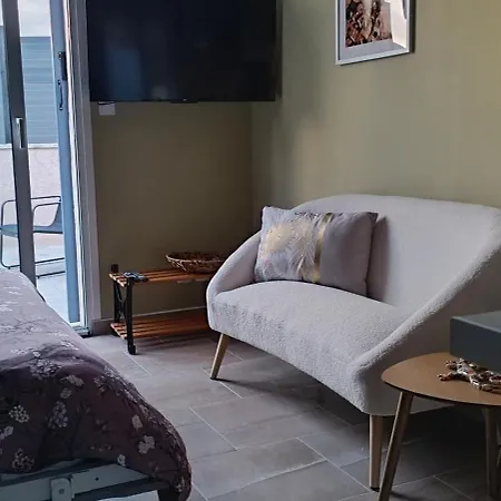 Nyaraló Pour Deux Avec Bassin Relaxant Sans Vis A Vis Graveson